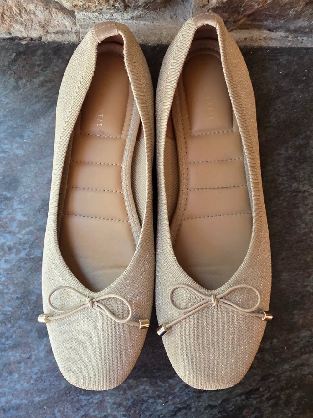 Kelly & Katie Beige/Gold Sparkle Ballet Flats Size 9
